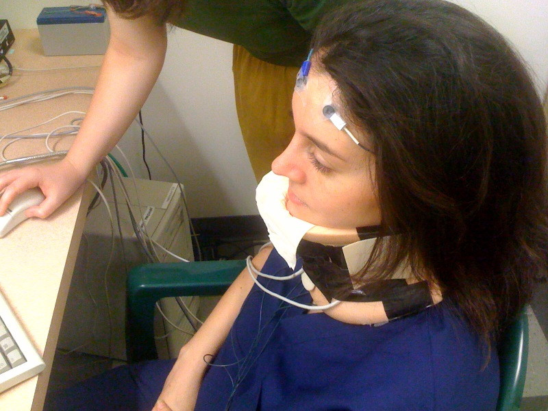 Ce afectiuni pot ascunde tremuratul sau membrele amortite. Sfaturile medicilor