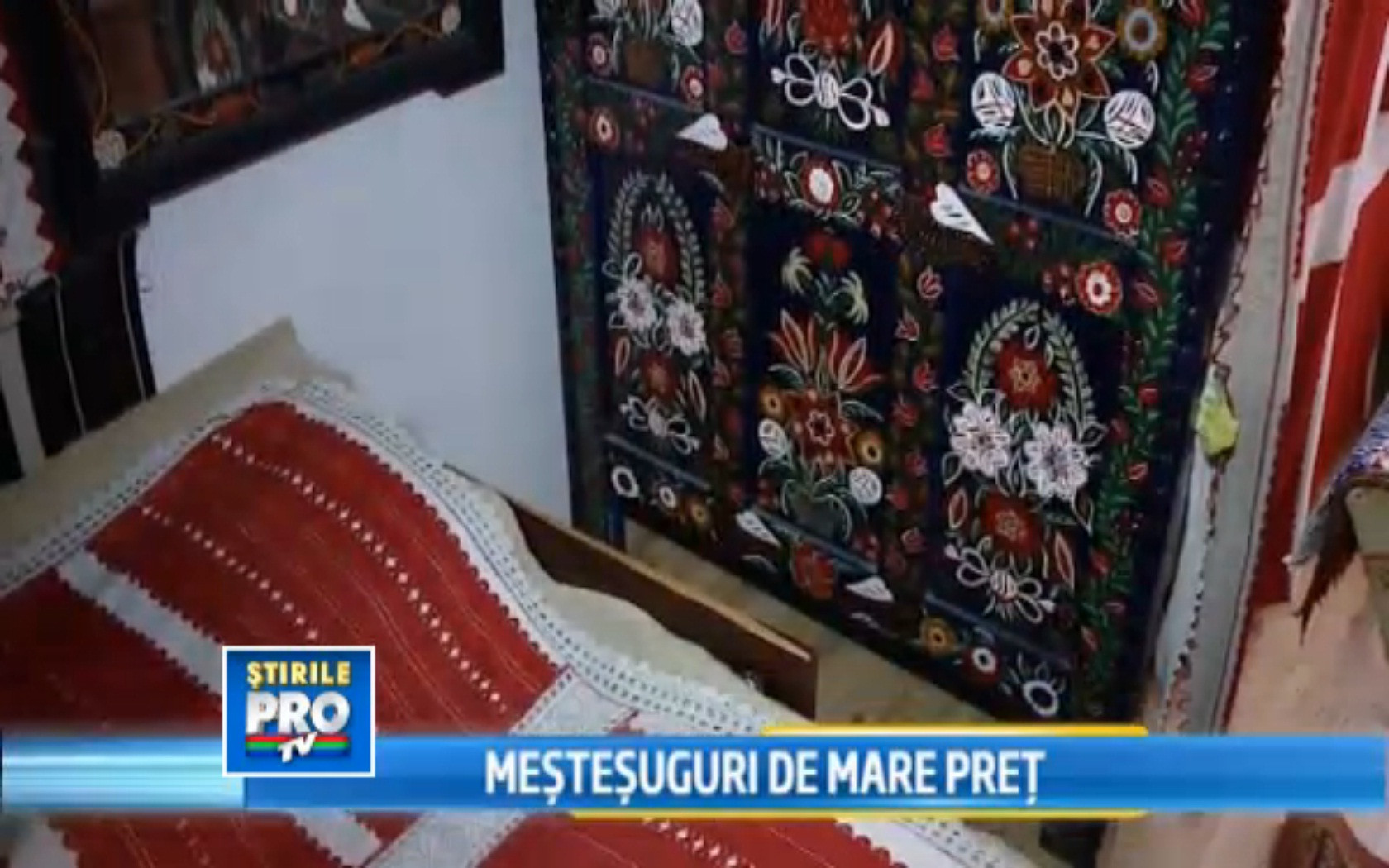 Mobila veche de trei secole, pictata manual si scoasa la vanzare, reprezinta o afacere de succes