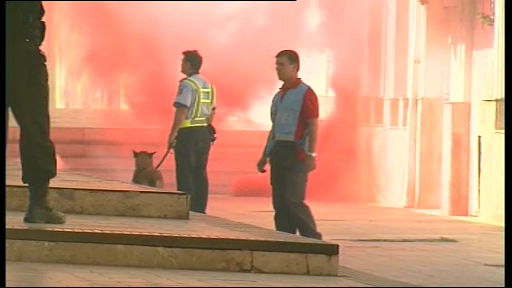 S-a transformat in torta vie pentru ca nu a fost lasat sa intre in bar. Incident incredibil in Gara de Nord din Bucuresti