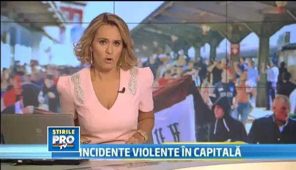 ROMANIA – UNGARIA. Lupte cu jandarmii si gaze lacrimogene. Imagini cu haosul creat in Gara de Nord