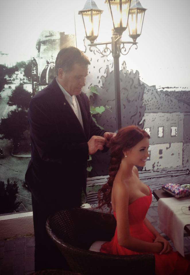 Poza de peste 9.000 de like-uri pusa de Bianca Dragusanu pe Facebook in ziua in care s-a maritat