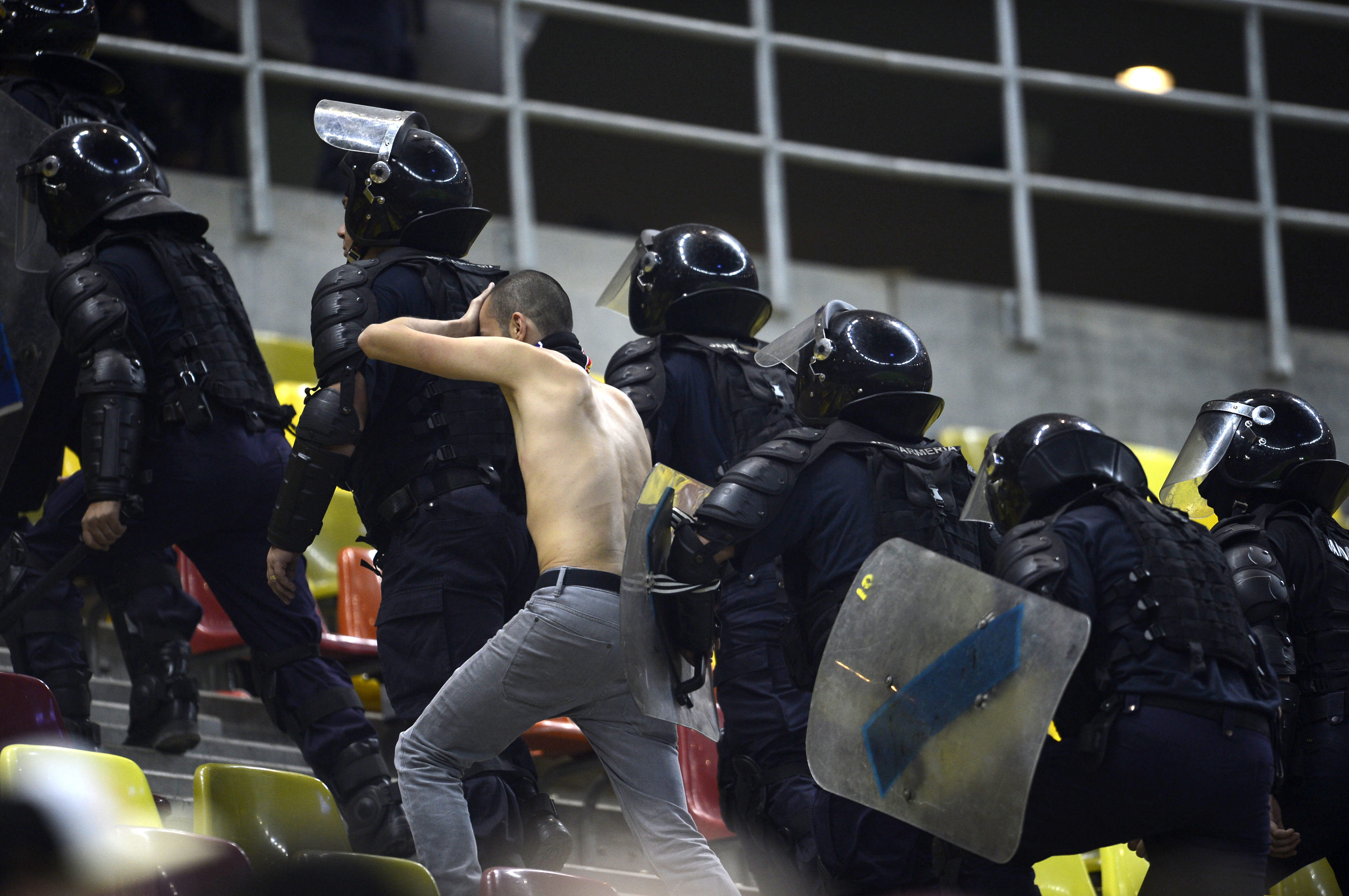 ROMANIA - TURCIA. Peste 900 de jandarmi vor asigura masurile de ordine la meci