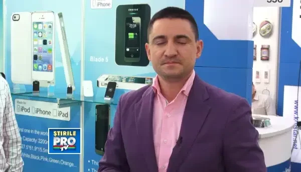 iPhone 5C clonat, adus la IFA Berlin, alaturi de viitoarele accesorii ale telefonului