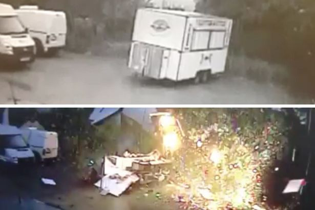 Momentul in care o tigara aprinsa, aruncata pe geam, produce o explozie uriasa in parcare