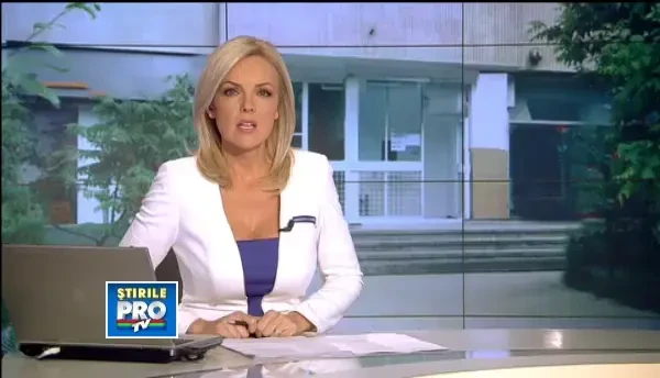 A escaladat blocul cu mainei goale pentru a salva un bebelus prins in sarmele de rufe