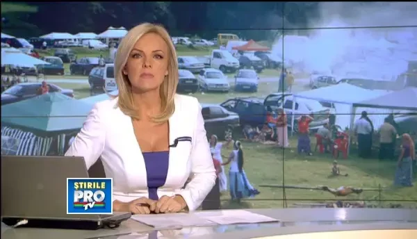 La Costesti, tiganii au schimbat doliul cu manelele