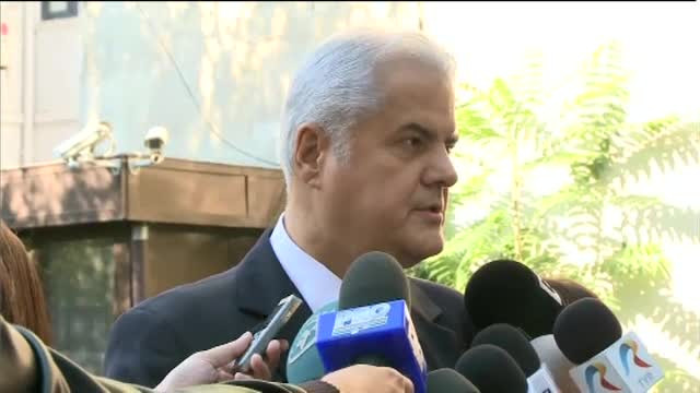 Adrian Nastase s-a prezentat la Inalta Curte de Casatie pentru a se apara in dosarul Zambaccian