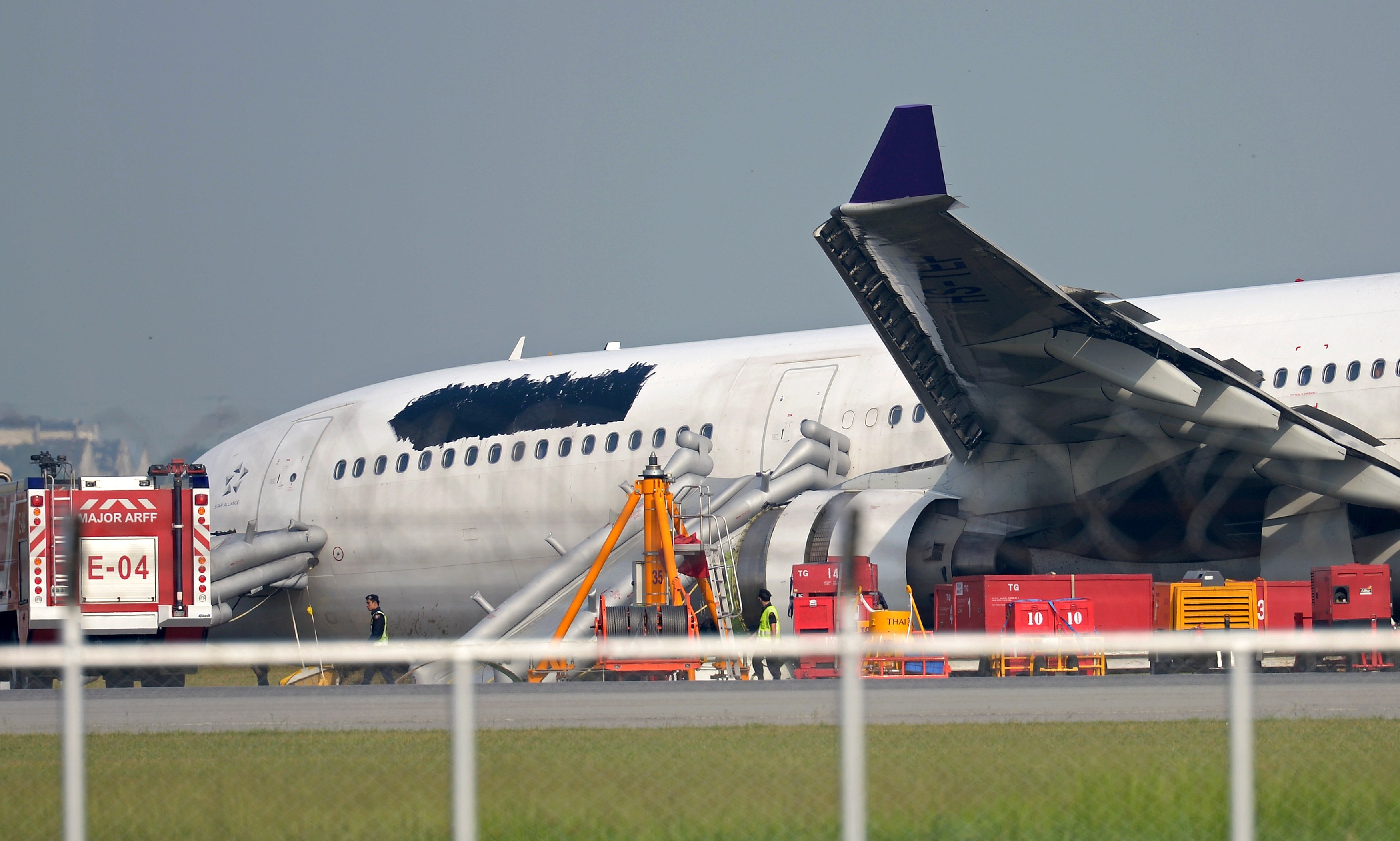 Un avion al Thai Airways a derapat pe pista la Bangkok. Oficialii s-au grabit sa-si stearga logo-ul