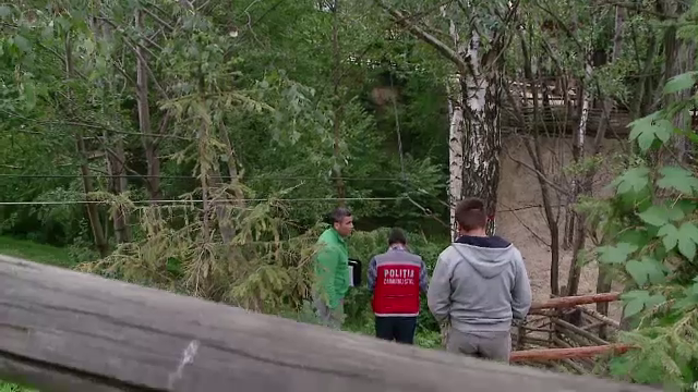 A cazut in gol de la 15 metri, in timp ce cobora cu tiroliana in statiunea Bran. Ce s-a intamplat