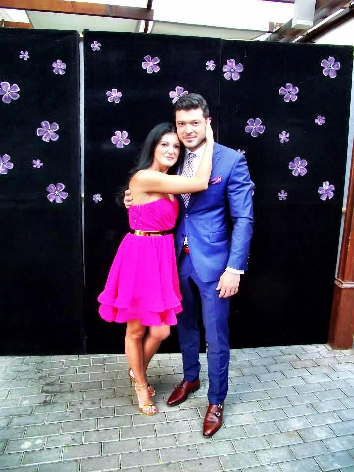 Fotografia pusa de Victor Slav pe Facebook a starnit un val de comentari. Cine e femeia din imagine