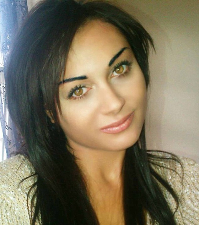 Ce s-a intamplat cu femeia batjocorita pentru ca este prea frumoasa. FOTO