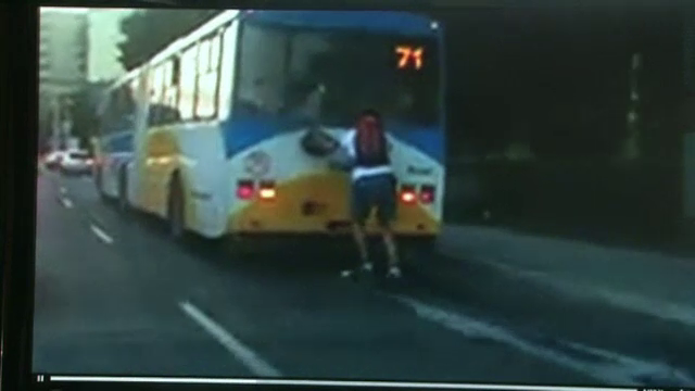 Teribilismul unui barbat din Slovacia putea declansa un accident in lant. Ce a facut in trafic