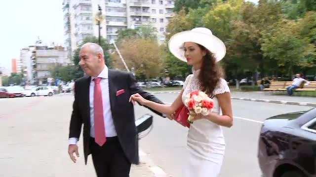 Noua doamna Dorin Cocos are 26 de ani. Apropiatii spun ca s-au grabit cu gandul la viitorul copil