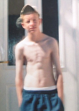 "Am fost uscat toata viata, acum sunt culturist". Transformarea spectaculoasa a unui tanar