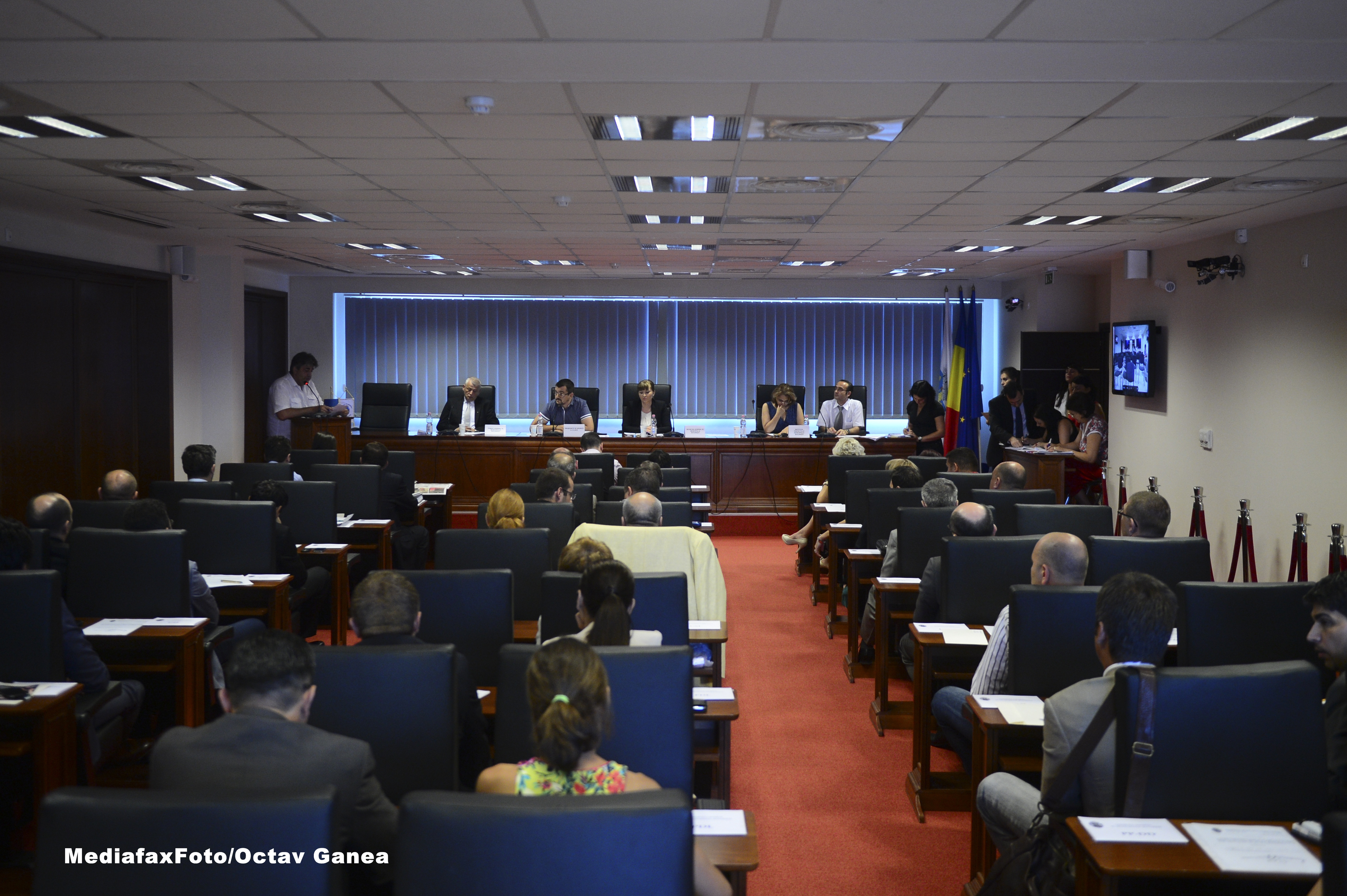 PDL s-a razgandit. Nu-si mai lasa consilierii CGMB sa demisioneze