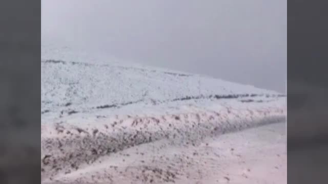 Prima zapada din aceasta toamna a cazut in Bucegi. Cabanierii au fost luati prin surprindere