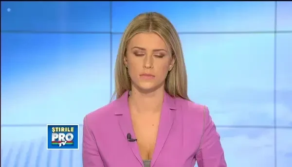 Peste 100.000 de persoane au manifestat in Polonia impotriva guvernului