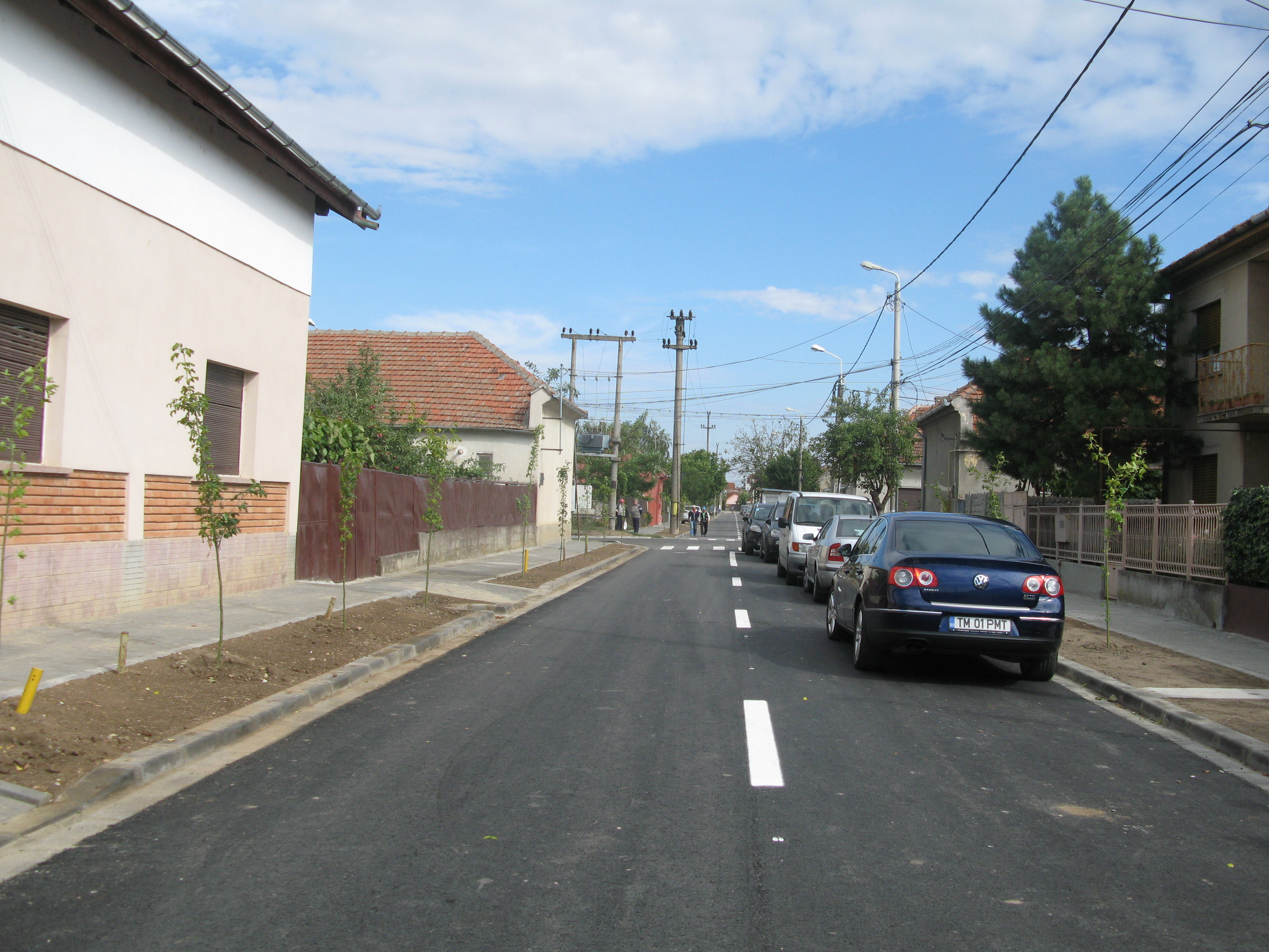 Soferii au inca 500 de metri de asfalt.Pentru a-i parcurge,au de trecut prin gropile de pe Musicescu