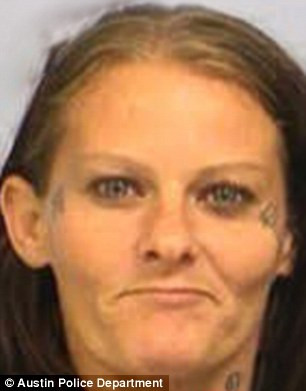 Cum s-a transformat o femeie dupa un an de consum de droguri. "Este de-a dreptul socant"