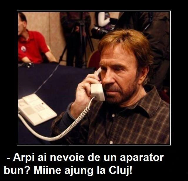 Suporterii CFR-ului stiu cum pot sa iasa din criza. Il cheama pe Chuck Norris la Cluj