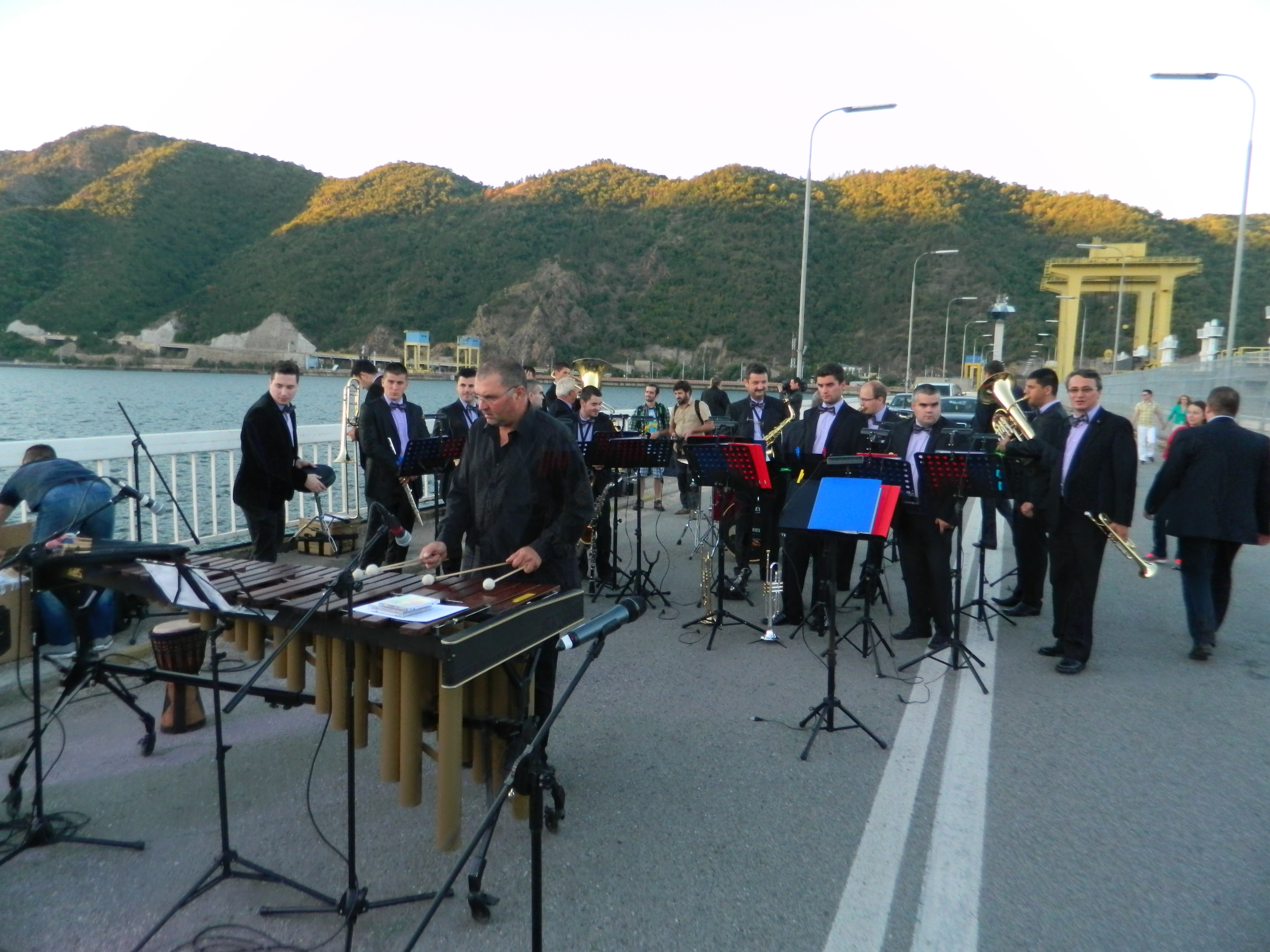 Premiera in Romania: orchestra Filarmonicii Banatul va sustine un concert extraordinar intr-un tren