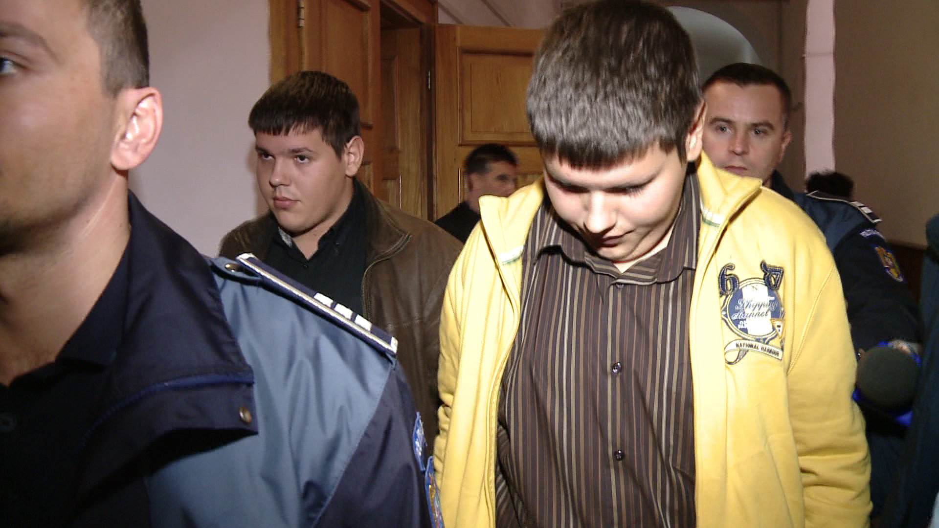 Gemenii arestati pentru pornografie infantila, din nou in fata instantei. Ce a cerut avocatul lor