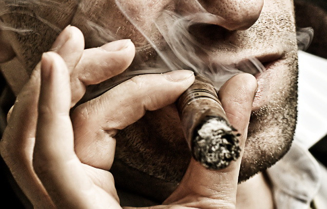 "Dupa ce a consumat prima data credea ca a vazut chipul lui Dumnezeu"