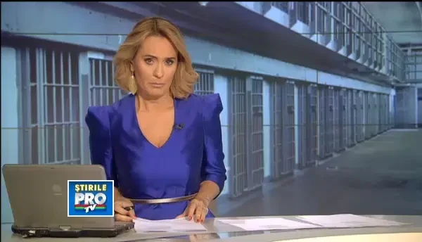 Preotul inchisorii din Bacau, surprins cu 4 telefoane mobile. Spovedania, momentul