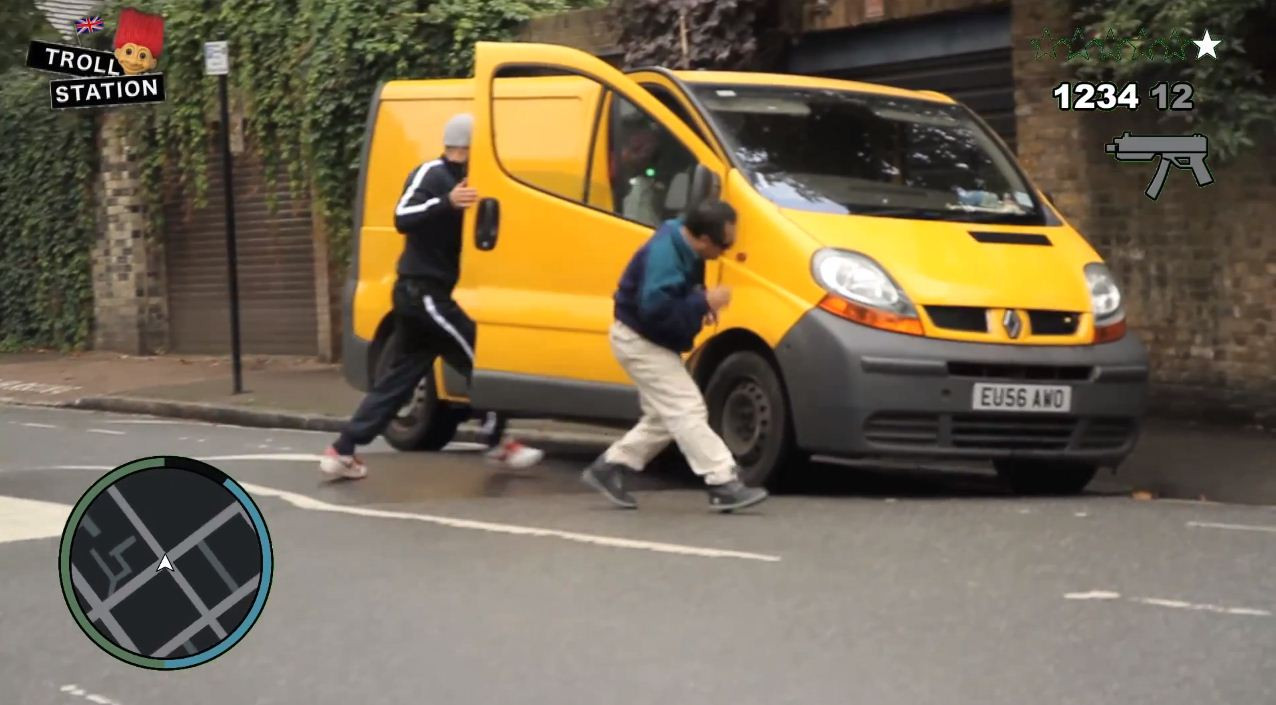 Ramai interzis! Cum reactioneaza oamenii cand li se fura masinile in stil Grand Theft Auto 5!