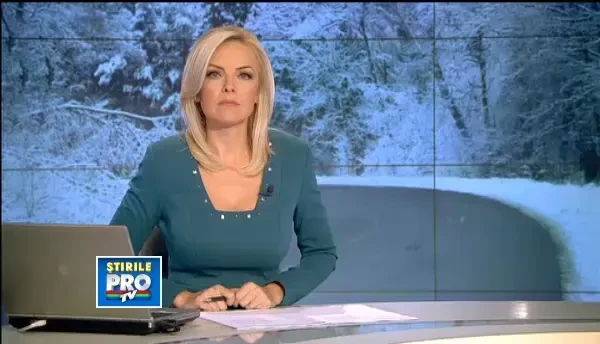 Zapada pe Transfagarasan: Turistii ramasi blocati in autoturisme au ajuns la Balea