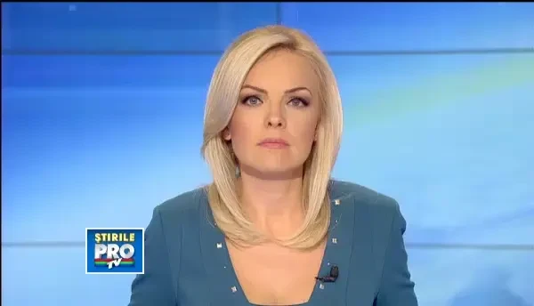 Cu lacrimi in ochi, fostul primar al Craiovei, Antonie Solomon, s-a prezentat in arestul politiei