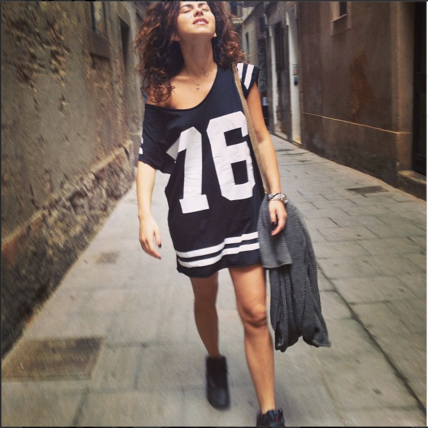 Fotografia postata de Inna pe Facebook care a strans 30.000 de like-uri in 12 ore