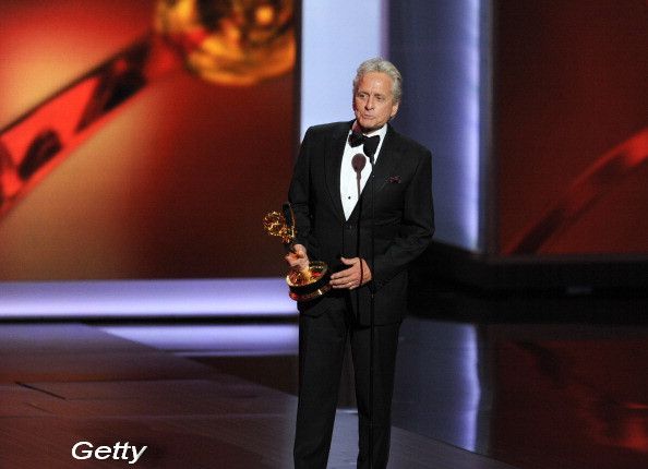 Michael Douglas a emotionat publicul pe scena premiilor Emmy. De ce nu e lasat sa-si vada fiul