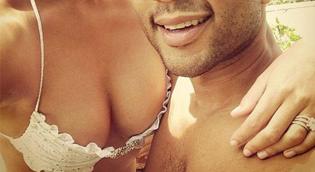 A pus poze din luna de miere pe net, dar a aratat ce nu trebuia. Detaliul intim vazut de toti acum