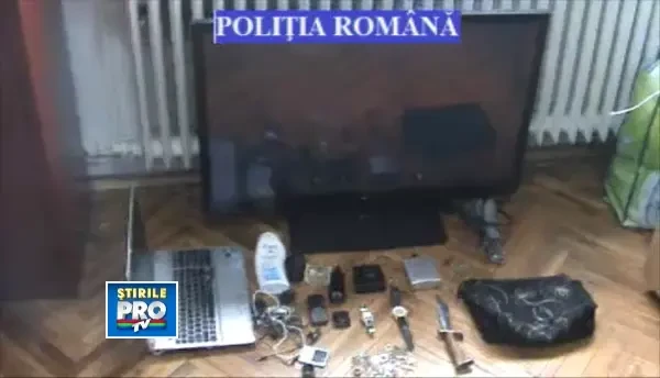 Hot retinut de politisti.Pe ce a reusit sa puna mana dupa ce a fortat geamurile apartamentelor.VIDEO