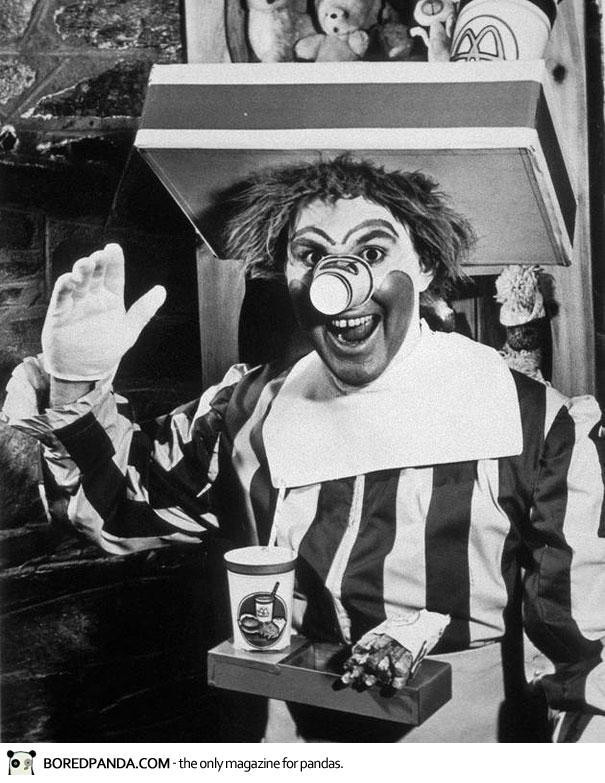 Charlie Chaplin asa cum rar a fost vazut sau "o sinucidere frumoasa": Uite 15 fotografii care au scris istoria: GALERIE FOTO