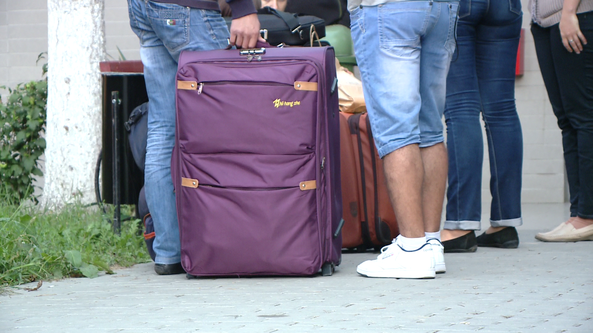 Un barbat din Arizona, prins in timp trecea granita cu o thailandeza. In bagaje