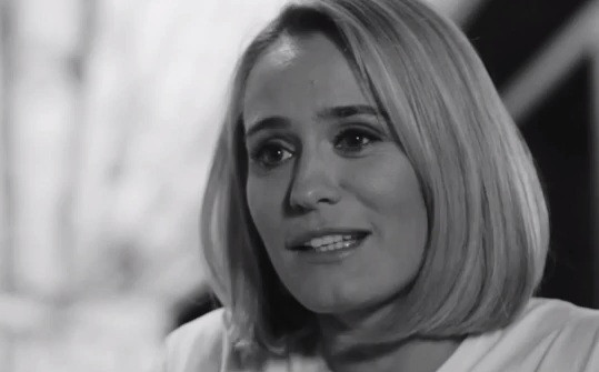 Ce are mereu Andreea Esca in geanta ei. "Incerc sa o ascund cand e cineva de fata"