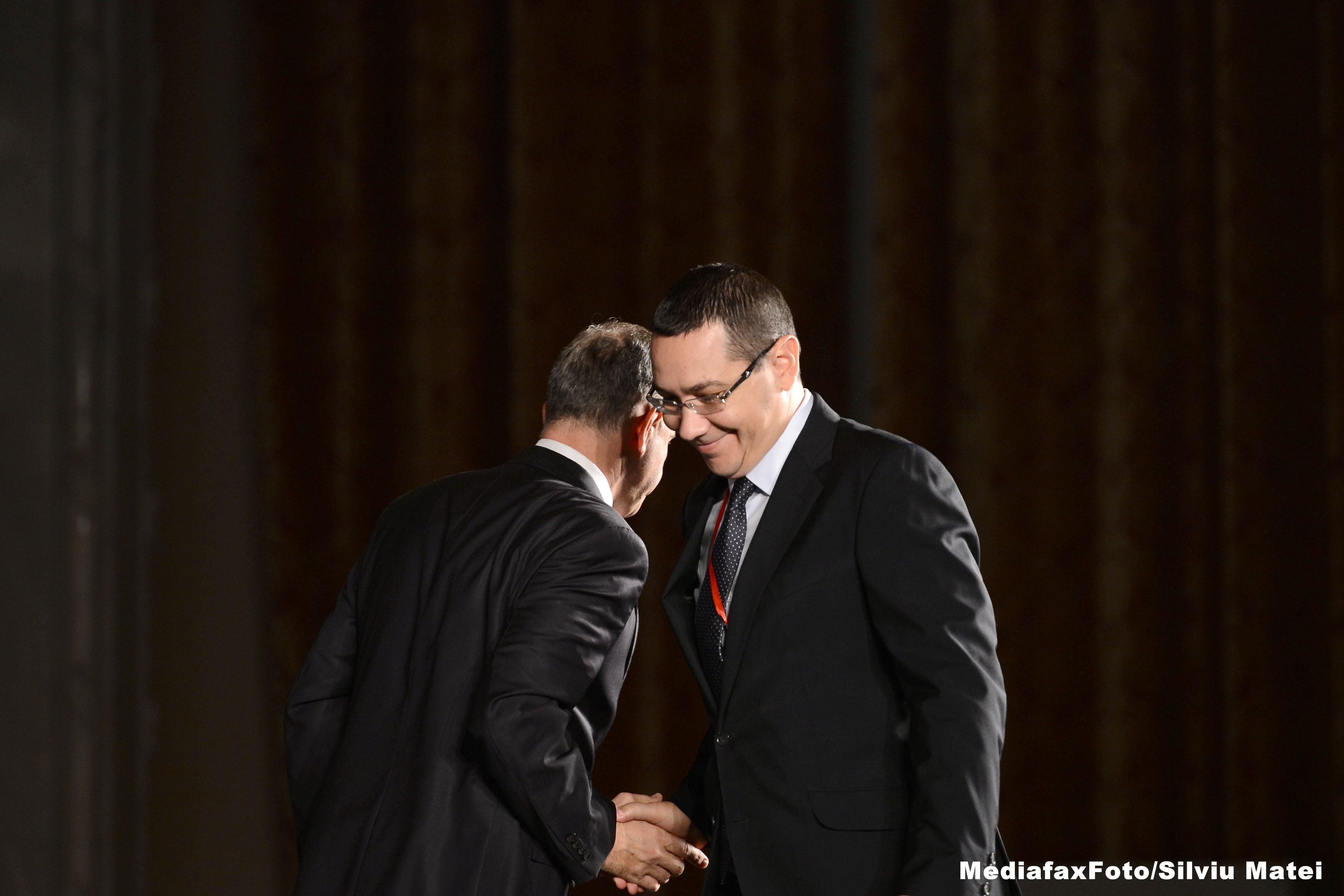 Ponta: Va fi o rectificare de buget in octombrie, de tipul "luam bani de la unii si dam la altii"