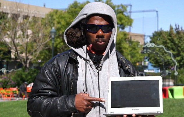 100 de dolari sau lectii de "codare". Oferta primita de un om al strazii devenit tehnician IT