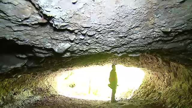 Pesterile de mulaj de pe Valea Muresului. Frumuseti ale naturii, vechi de peste 5 milioane de ani