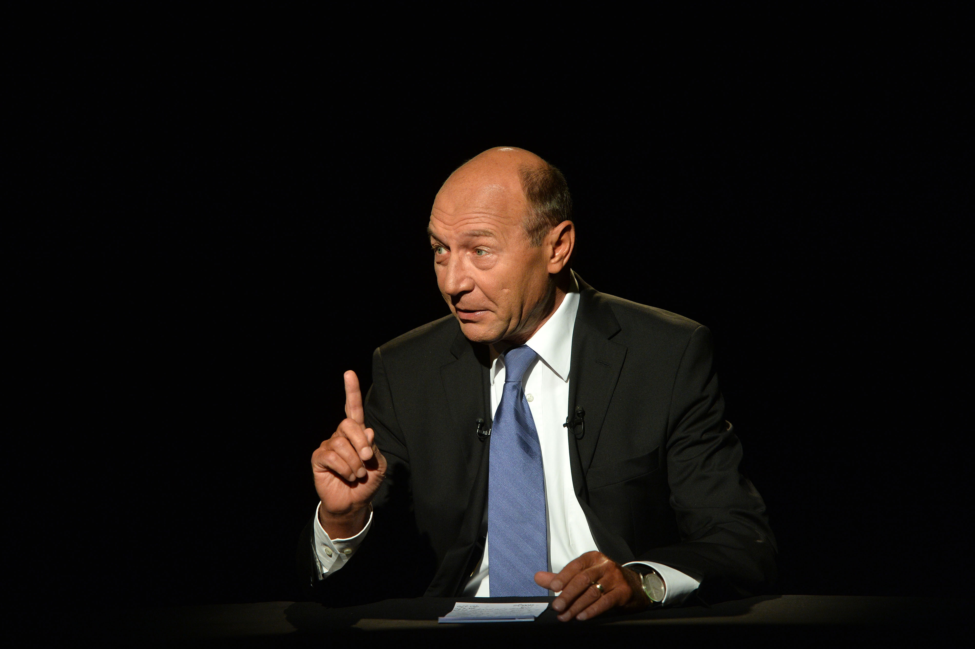 Razboi fara precedent intre Traian Basescu si Victor Ponta. Premierul ameninta cu plangere penala dupa scandalul "Gabi Firea"