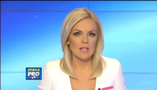 Un tanar cu permis de doar doua luni a intrat intr-o fantana arteziana din fata Casei Poporului