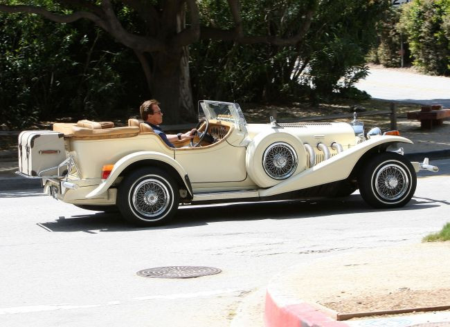 Cele mai frumoase 8 masini de epoca conduse de vedete! FOTO