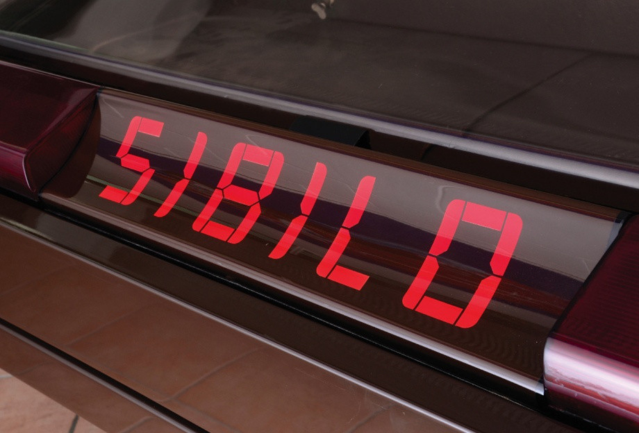 Cum se vedea viitorul in '78: Lancia prezenta primul concept "fara volan" si comenzi vocale: "Zici ca o manevrai cu un lighean in brate" FOTO