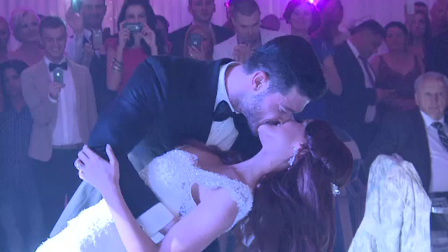 Bianca si Victor si-au dorit o nunta impecabila. Micile detalii care au suparat-o pe mireasa