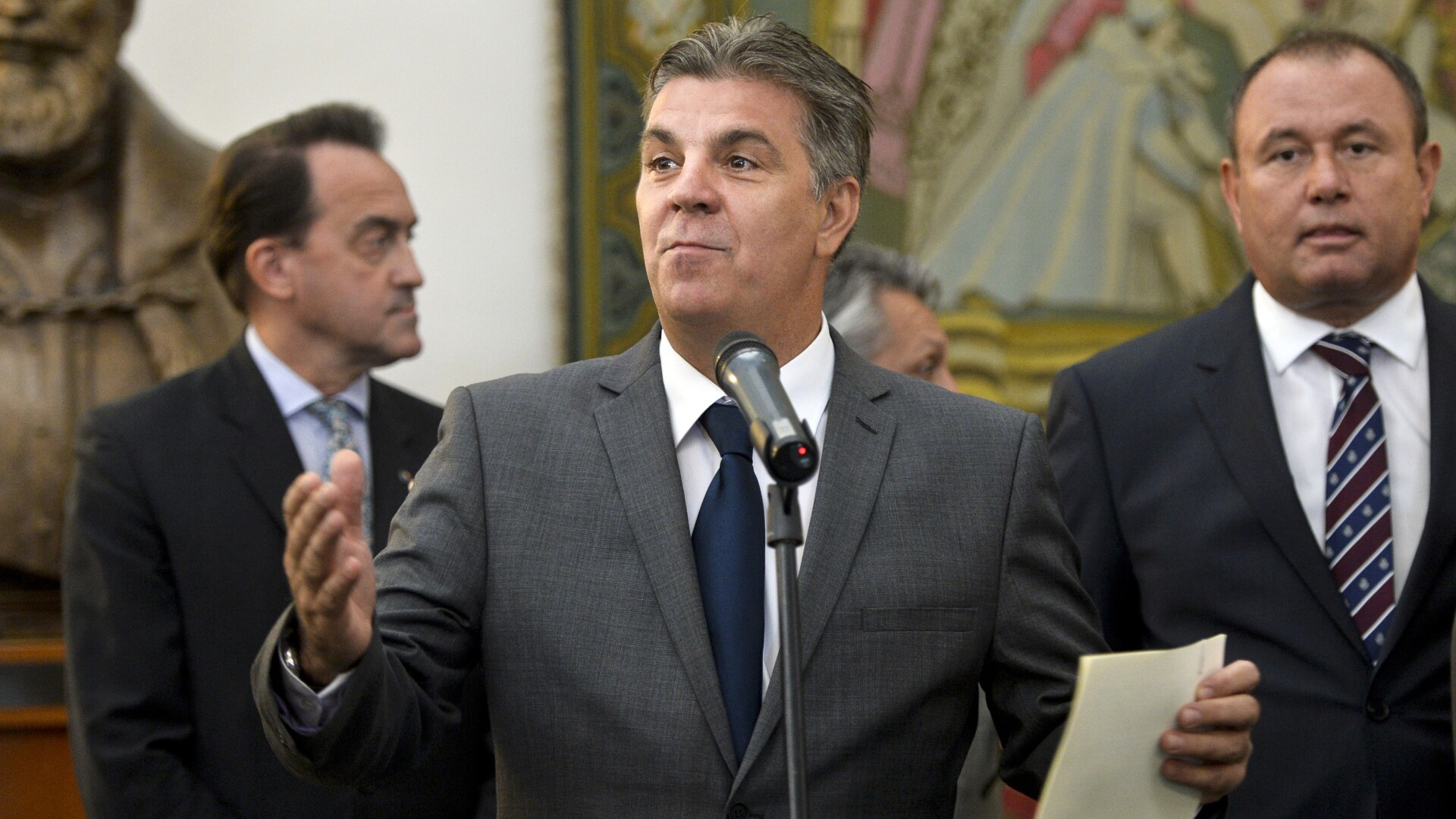 Zgonea: Oare ministrul Valls daca il vedea pe Brancusi, cu barba lui, il dadea afara din Franta?