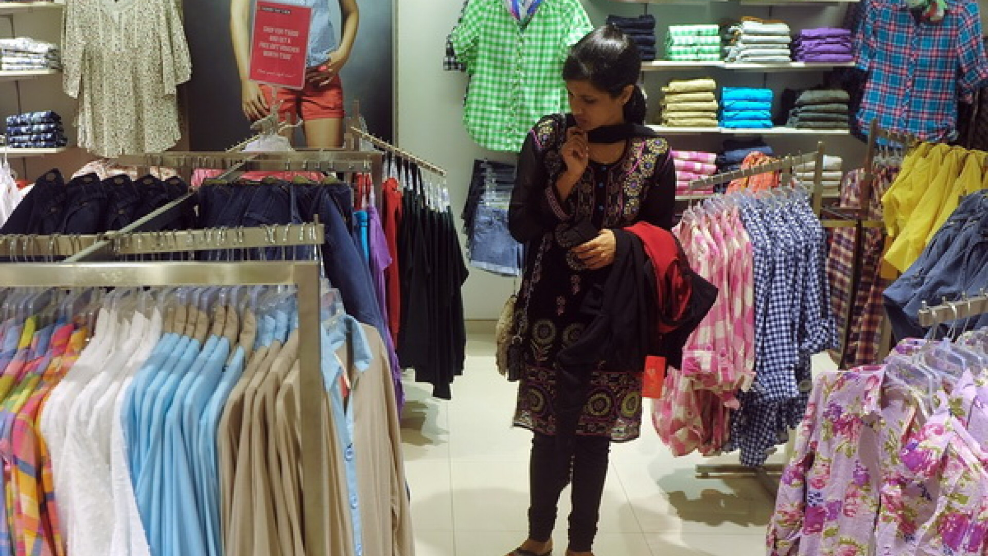 Inca un retailer spune adio Romaniei. Si-a inchis toate magazinele, dupa ce a intrat in faliment