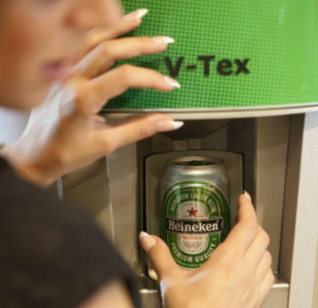 Aparatul de 760.000 de euro care raceste bauturile la cutie in cel mult 45 de secunde. VIDEO