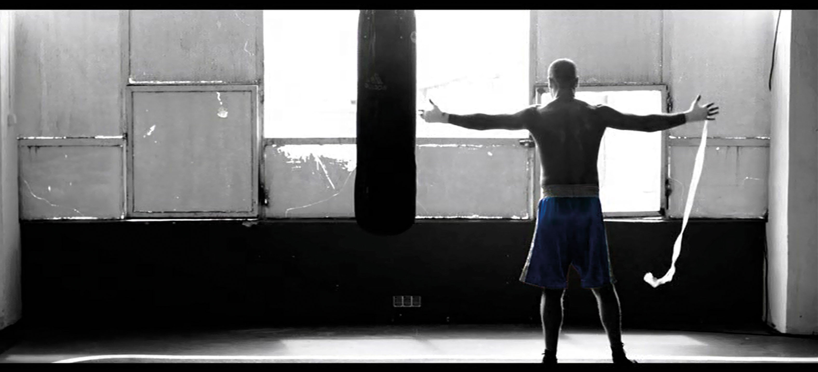 Lucian Bute te antreneaza in Real Men Camp